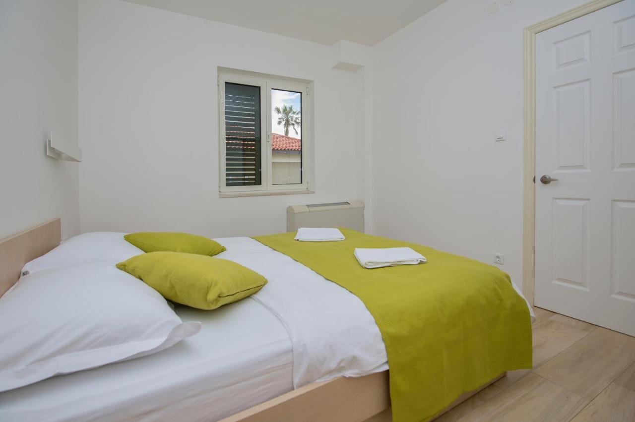 Apartments Beach Makarska Exterior photo