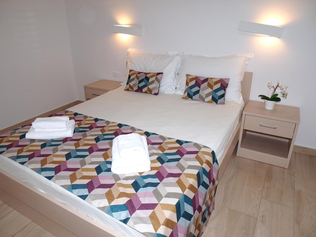 Apartments Beach Makarska Exterior photo